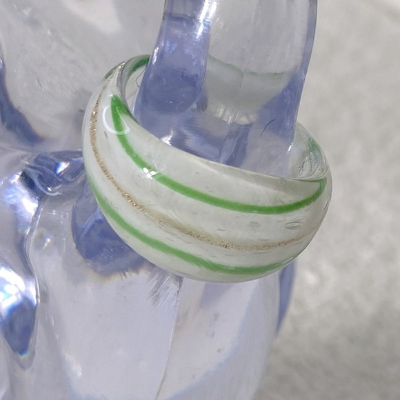 Vintage Art Glass Handmade Cream Green Gold Glitter Band Ring - Picture 6 of 11